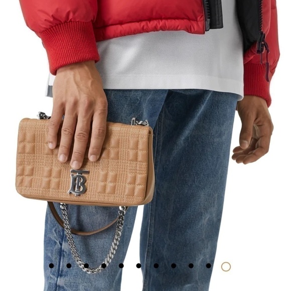 𝅺NWT BURBERRY Small Camel Quilted Grainy Leather Lola Bag - Picture 8 of 11